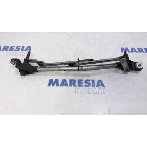Renault - Megane - Wiper mechanism