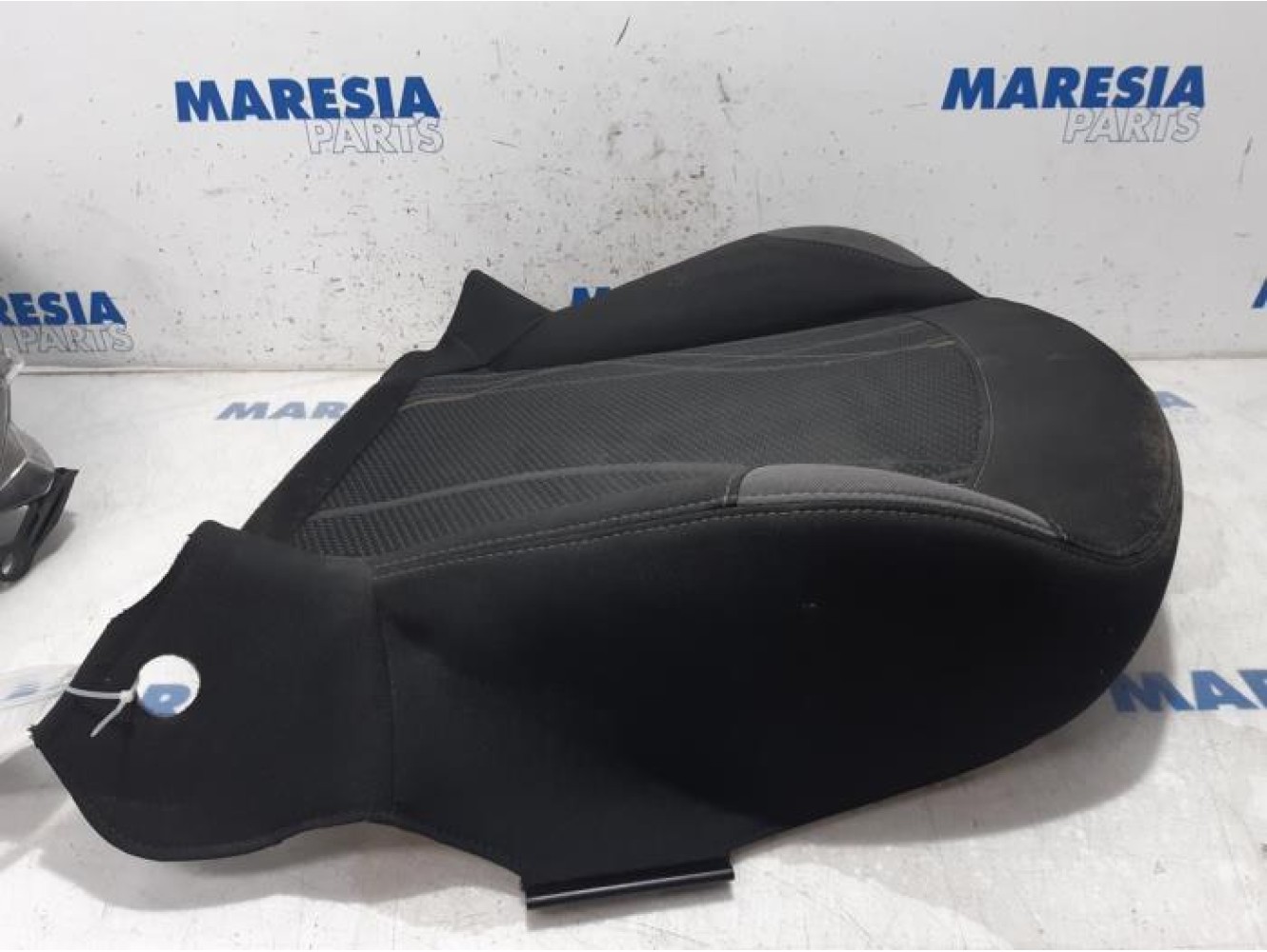 Peugeot - 208 - Assise siège gauche