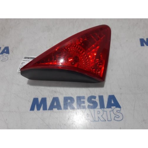 Peugeot - 3008 - Taillight, left
