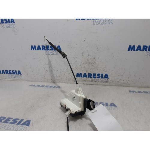 Peugeot - 3008 - Front door lock mechanism 4-door, right