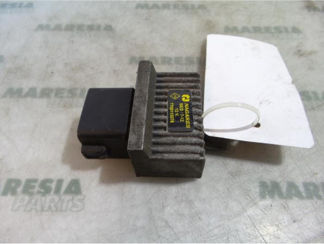 Renault - Master - Glow plug relay