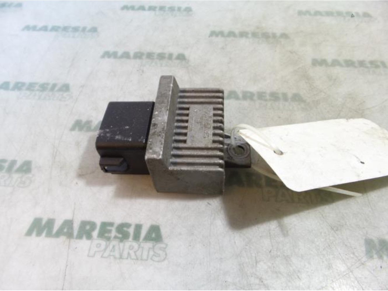 Renault - Megane - Glow plug relay