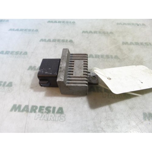 Renault - Megane - Glow plug relay