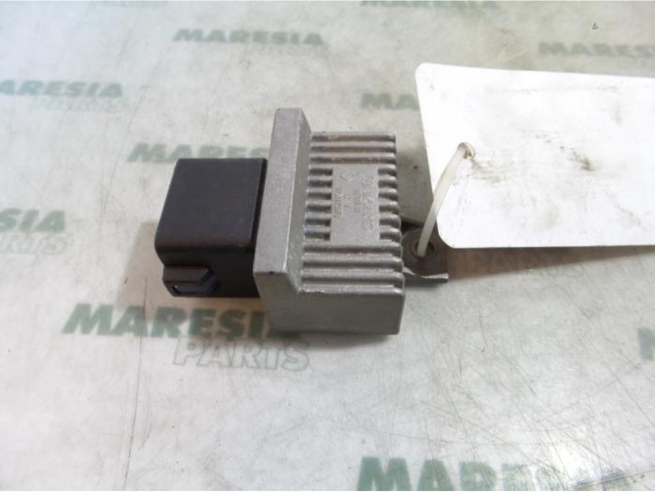 Renault - Megane - Glow plug relay