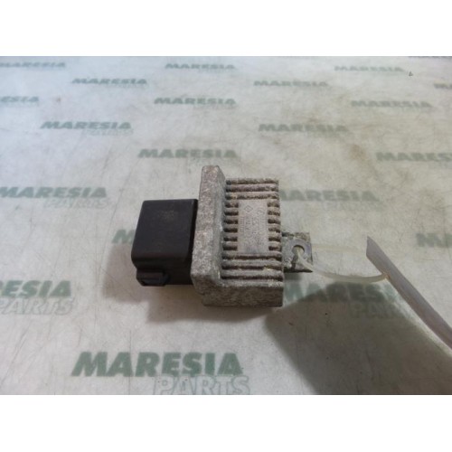 Renault - Laguna - Glow plug relay