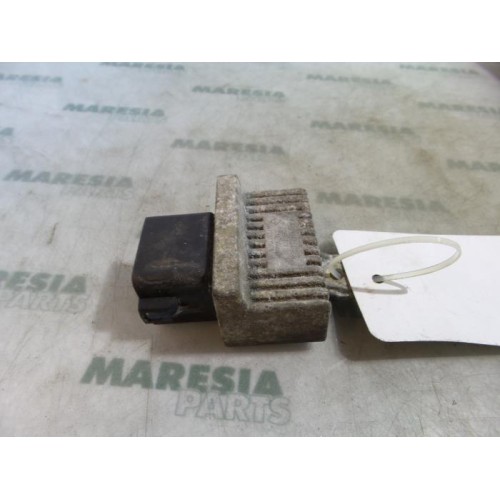 Renault - Laguna - Glow plug relay