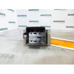 Renault - Laguna - Glow plug relay