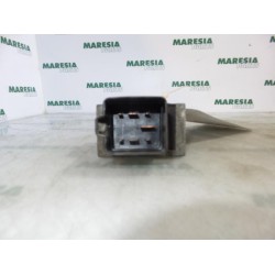 Renault - Laguna - Glow plug relay
