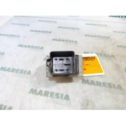 Renault - Laguna - Glow plug relay