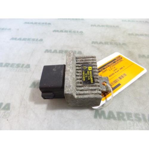 Renault - Laguna - Glow plug relay