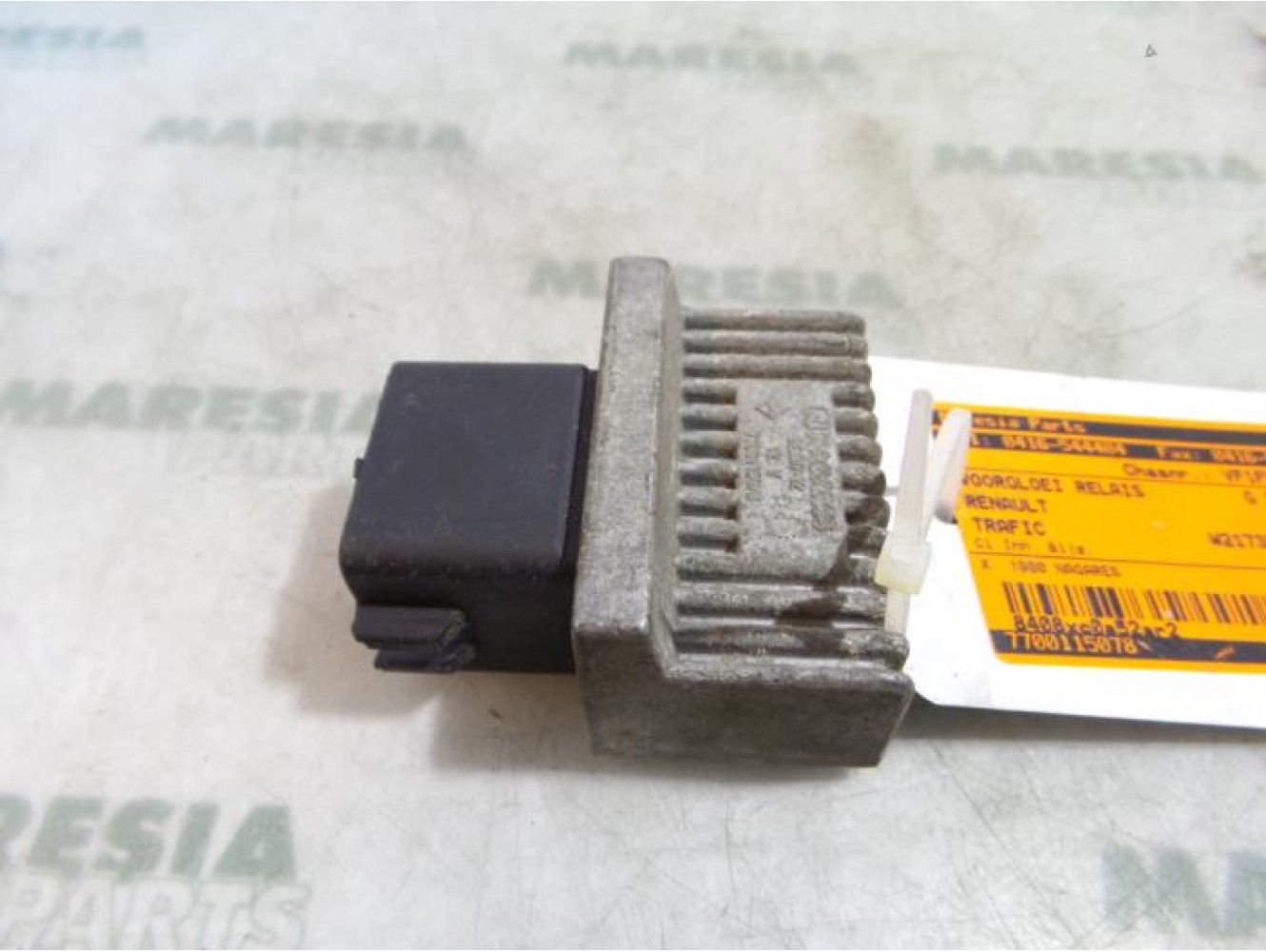 Renault - Trafic - Glow plug relay