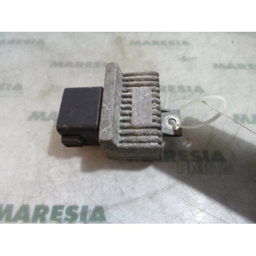 Renault - Trafic - Glow plug relay