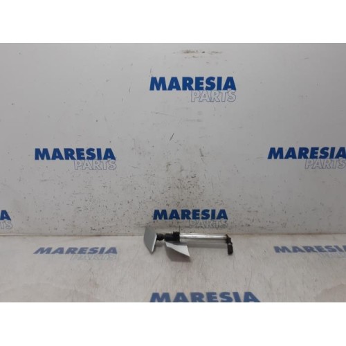 Citroen - C4 Grand Picasso - Headlight washer