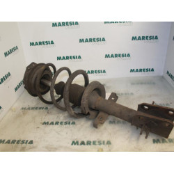 Renault - Laguna - Front shock absorber rod, right