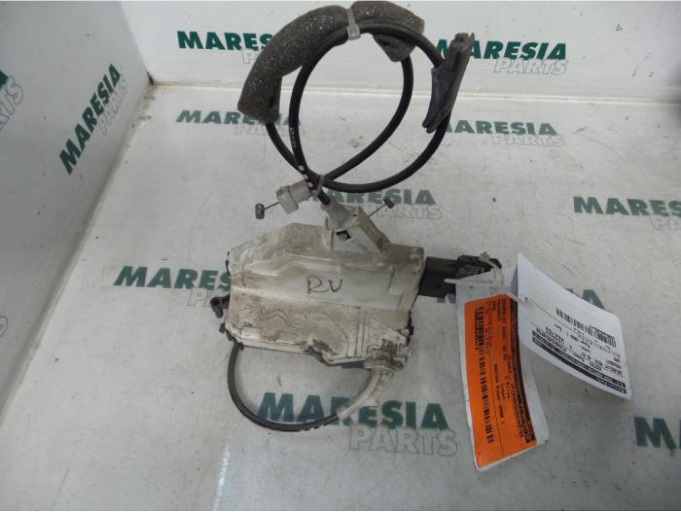 Peugeot - 308 - Front door lock mechanism 4-door, right