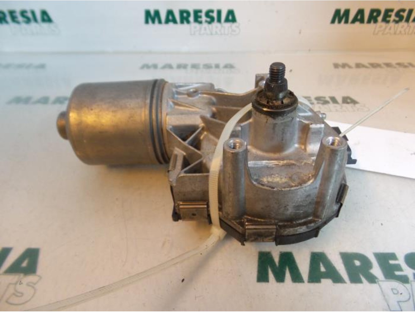 Peugeot - 308 - Front wiper motor