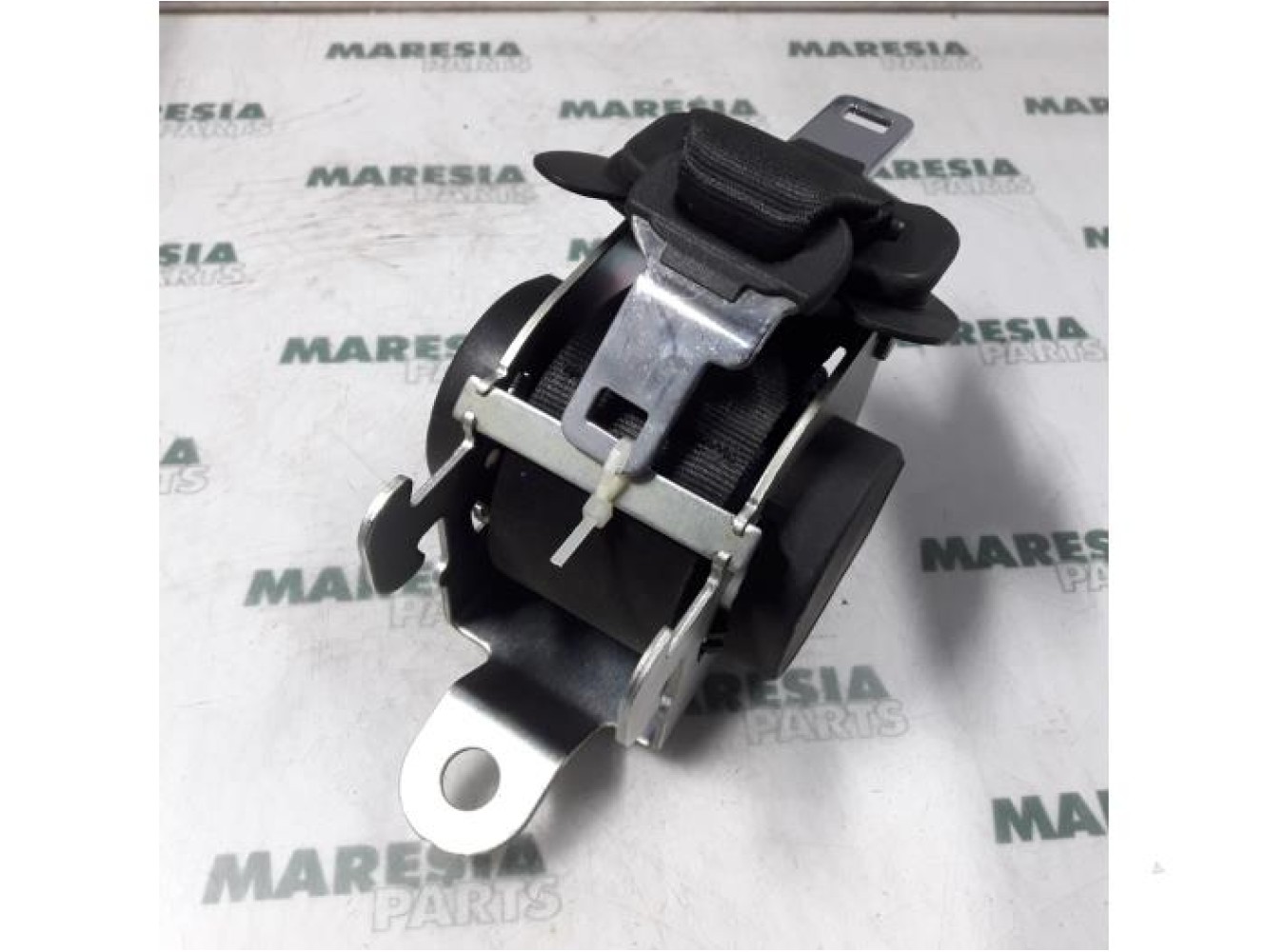 Peugeot - 308 - Rear seatbelt, centre