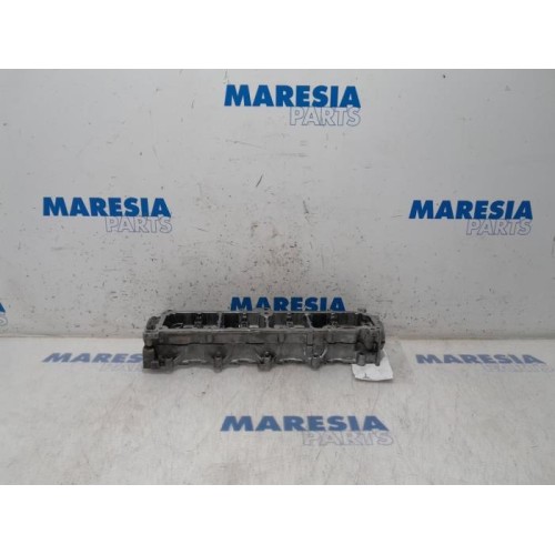 Citroen - C4 Cactus - Camshaft housing