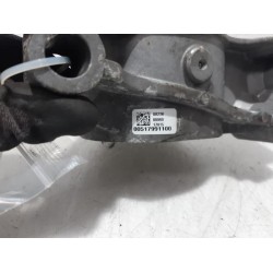 Opel - Combo - Engine mount