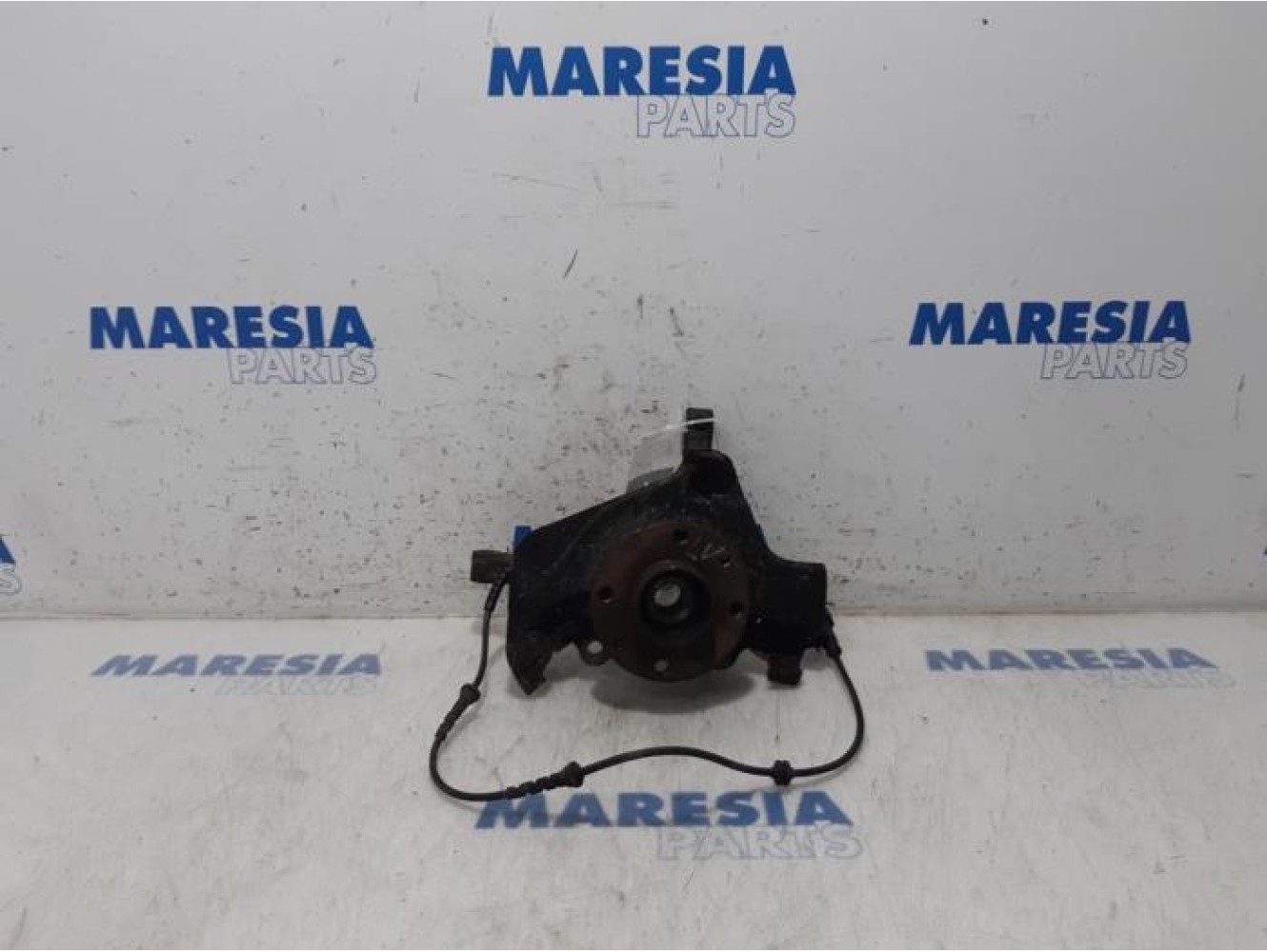 Alfa Romeo - Mito - Achsschenkel links vorne