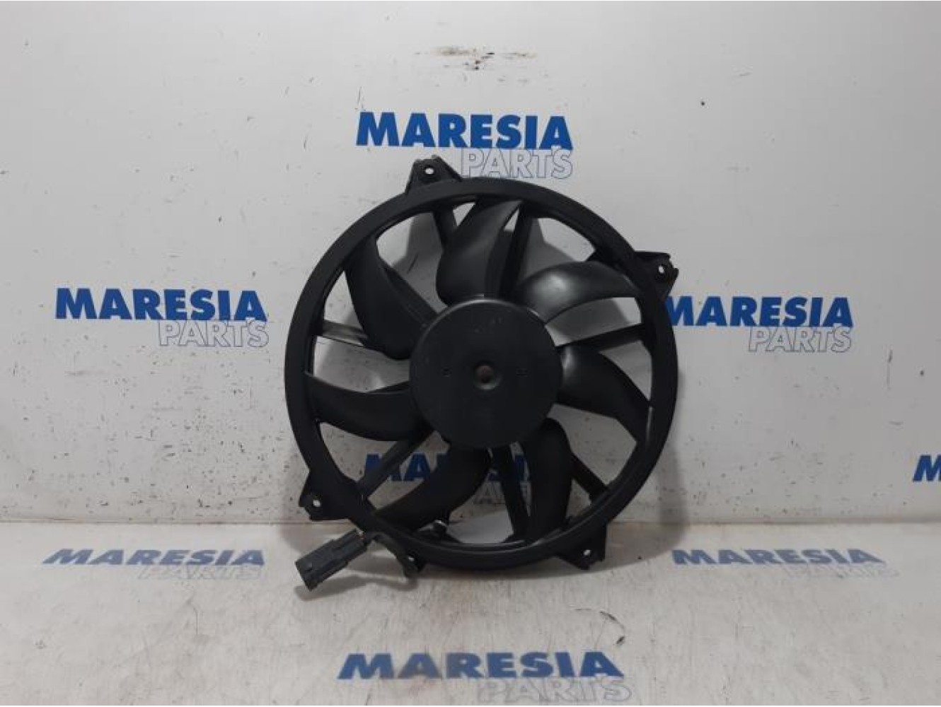 Peugeot - 5008 - Fan motor