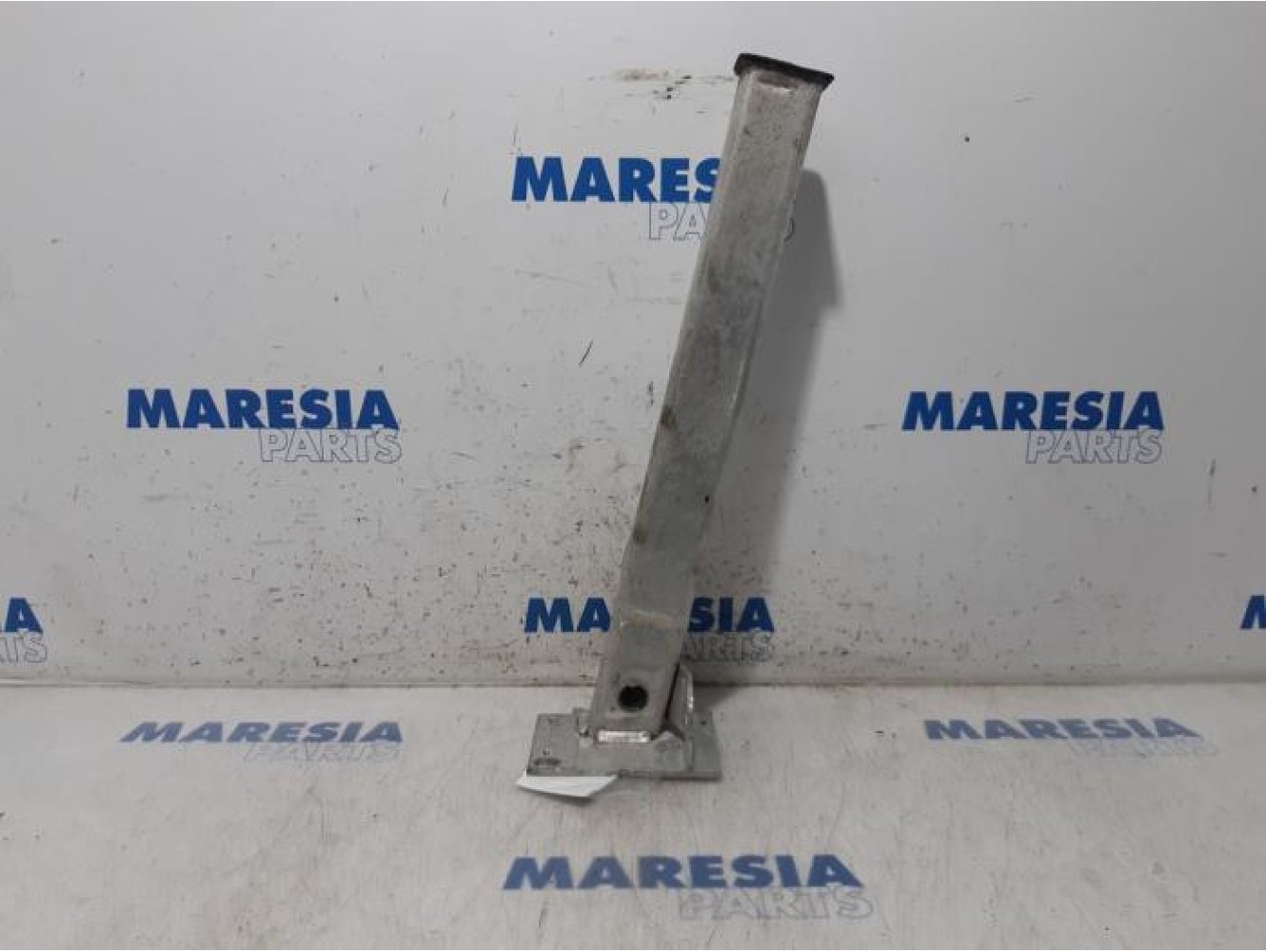 Peugeot - 5008 - Subframe