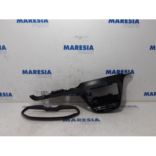 Peugeot - 2008 - Dashboard part