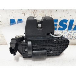 Peugeot - 2008 - Tailgate lock mechanism