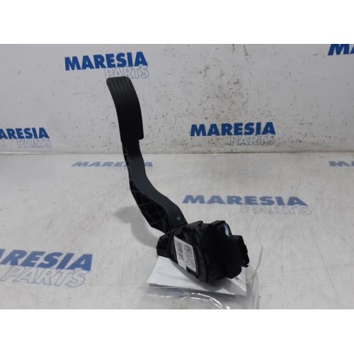 Peugeot - 2008 - Gaspedaalpositie Sensor