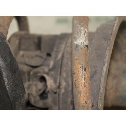 Renault - Megane Scenic - Stoßdämpferstrebe rechts vorne