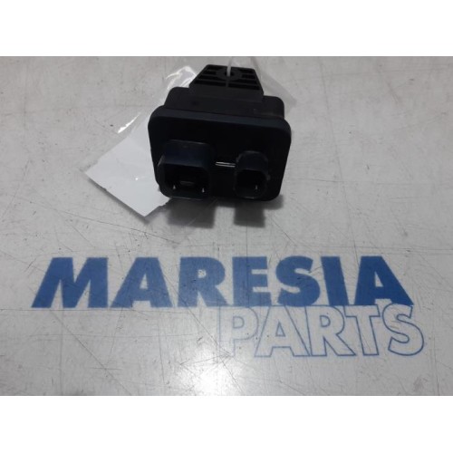 Opel - Combo - Glow plug relay