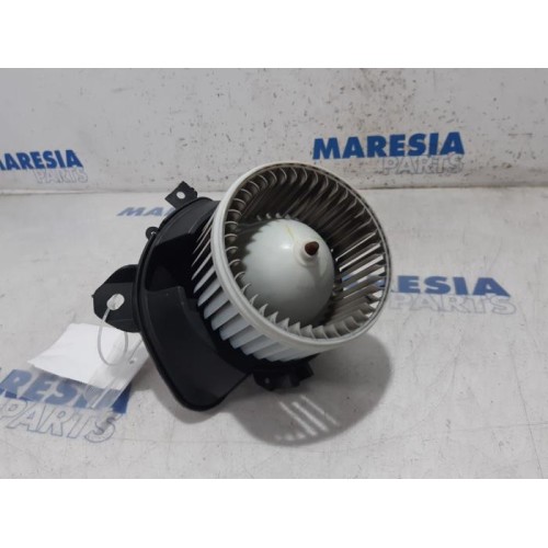 Opel - Combo - Heating and ventilation fan motor