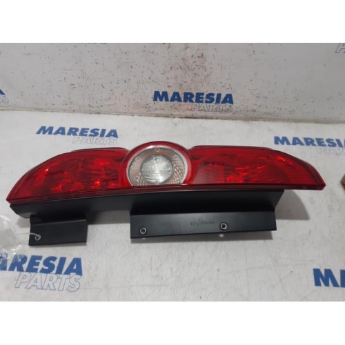 Opel - Combo - Taillight, left