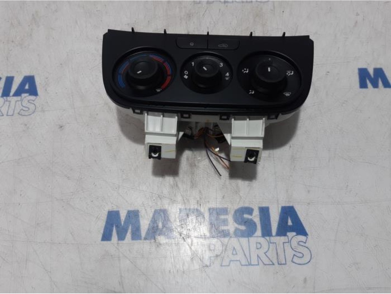 Opel - Combo - Heater control panel