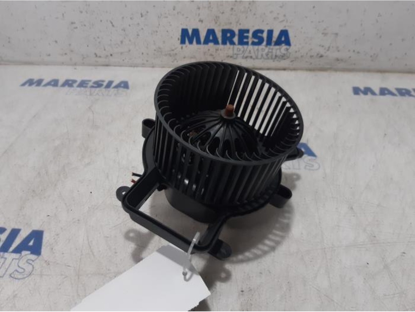 Peugeot - 5008 - Heating and ventilation fan motor