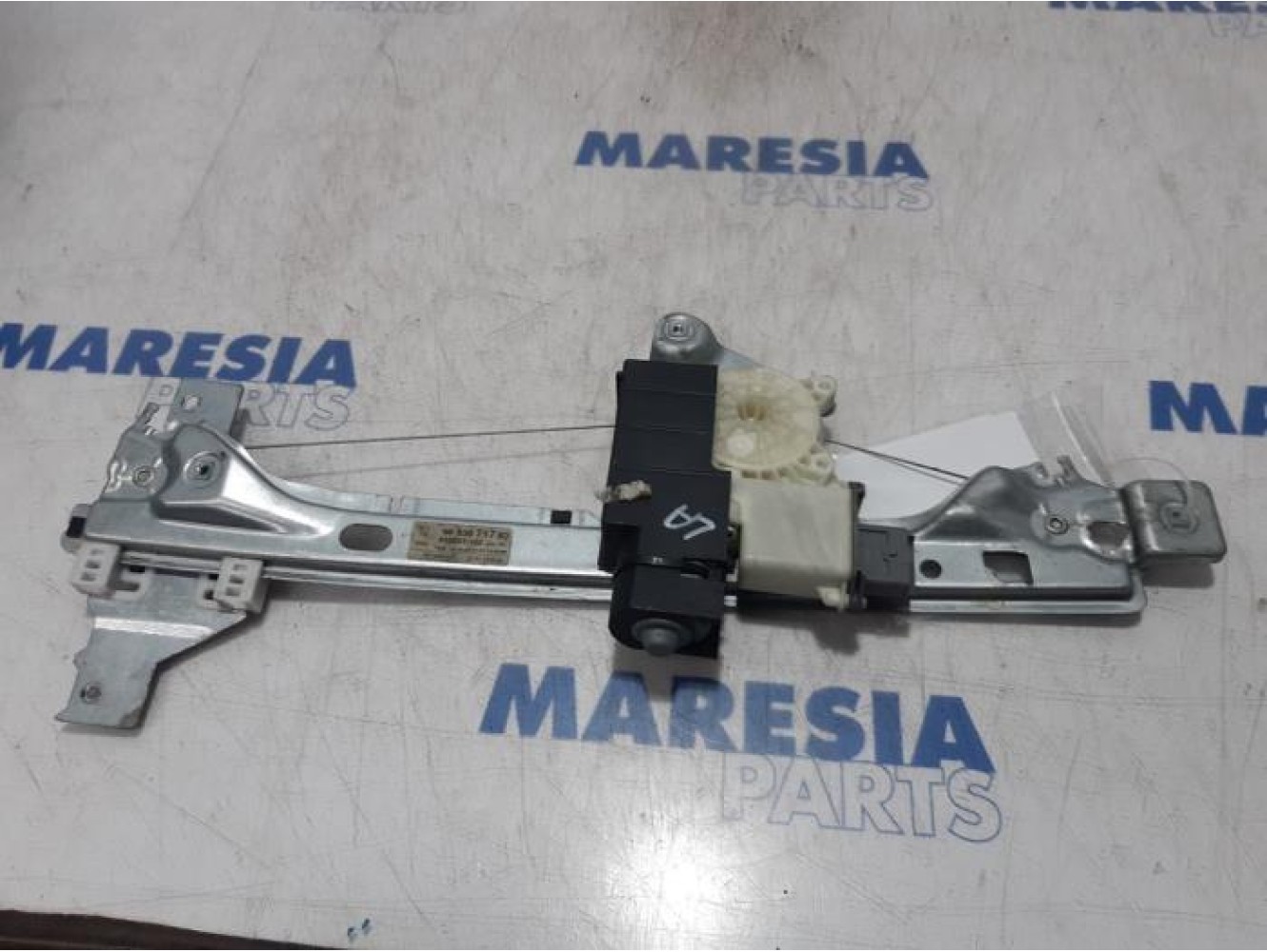 Peugeot - 5008 - Fenstermechanik 4-türig links hinten