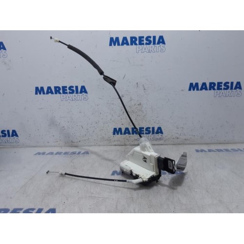 Peugeot - 5008 - Front door lock mechanism 4-door, right