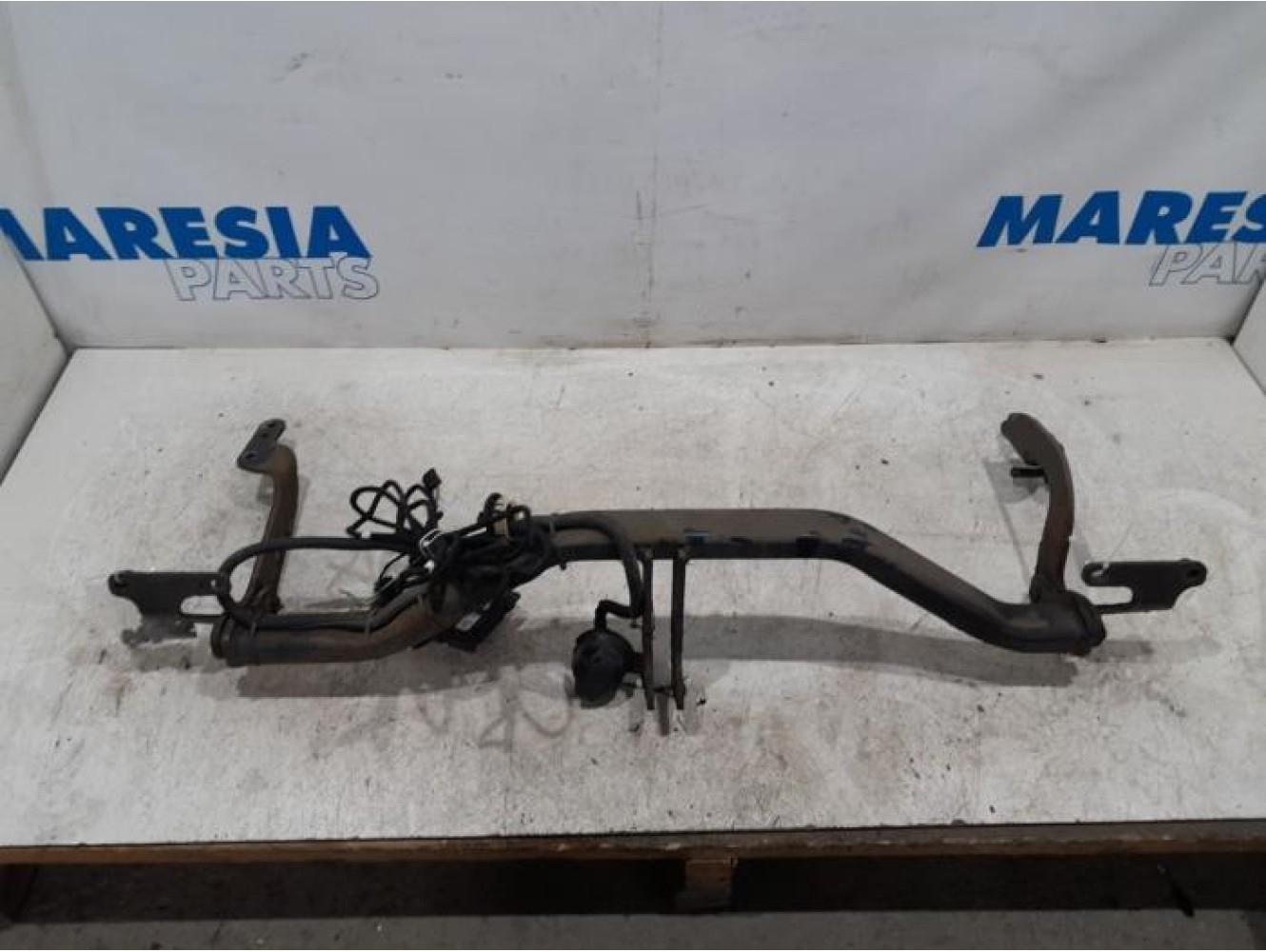 Peugeot - 5008 - Towbar
