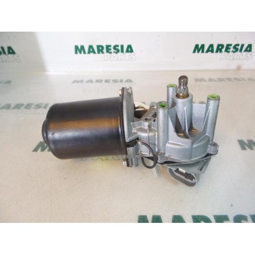 Renault - Megane - Front wiper motor