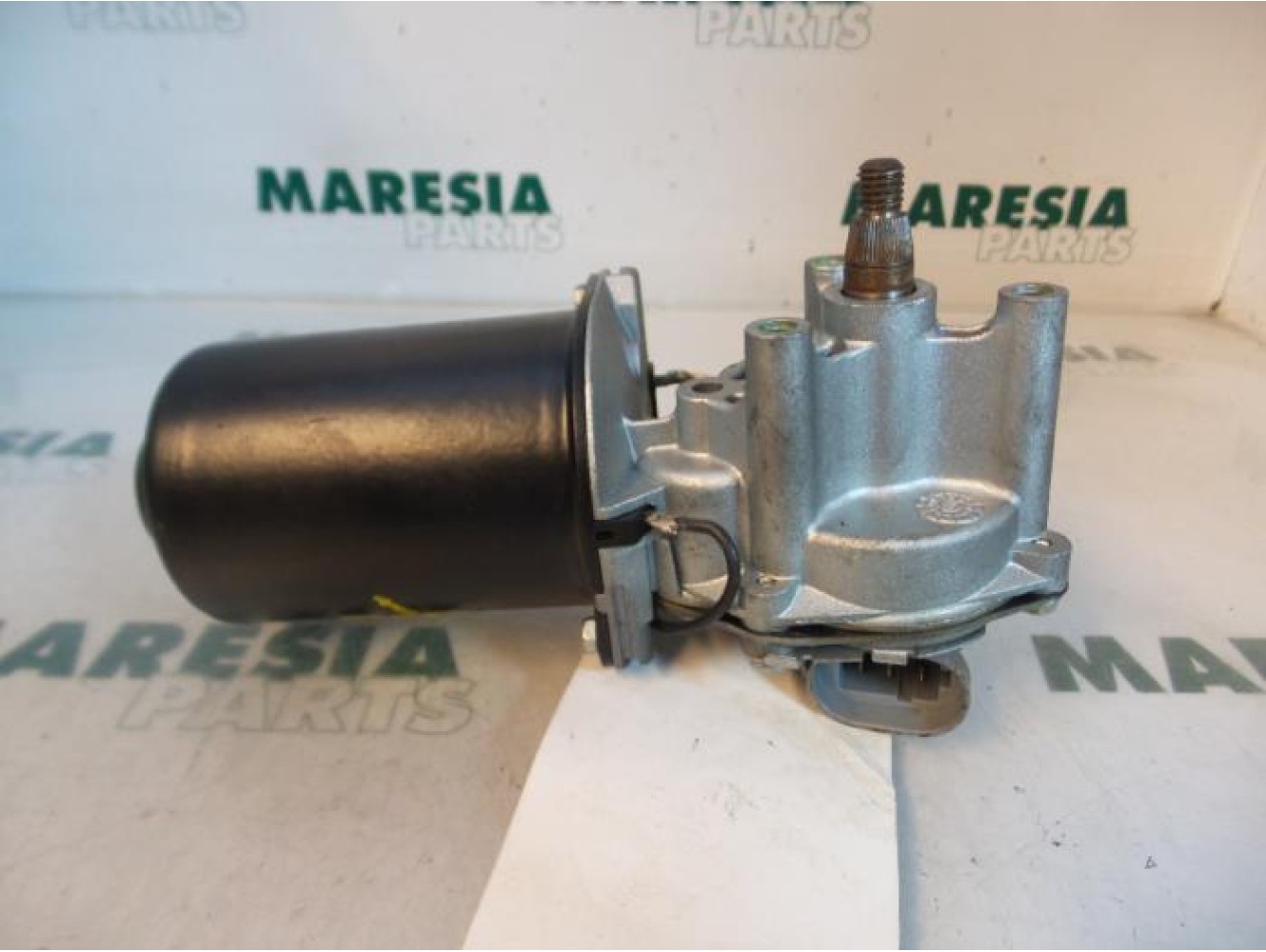 Renault - Megane - Front wiper motor