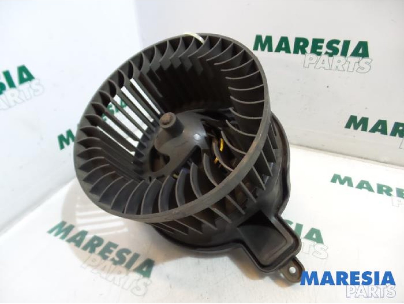 Peugeot - Partner - Heating and ventilation fan motor