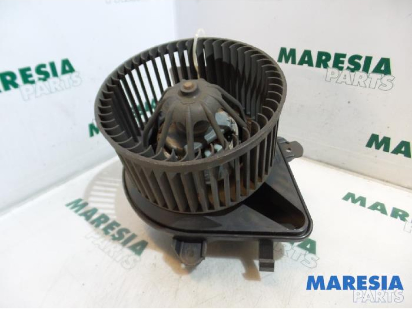 Peugeot - Partner - Heating and ventilation fan motor