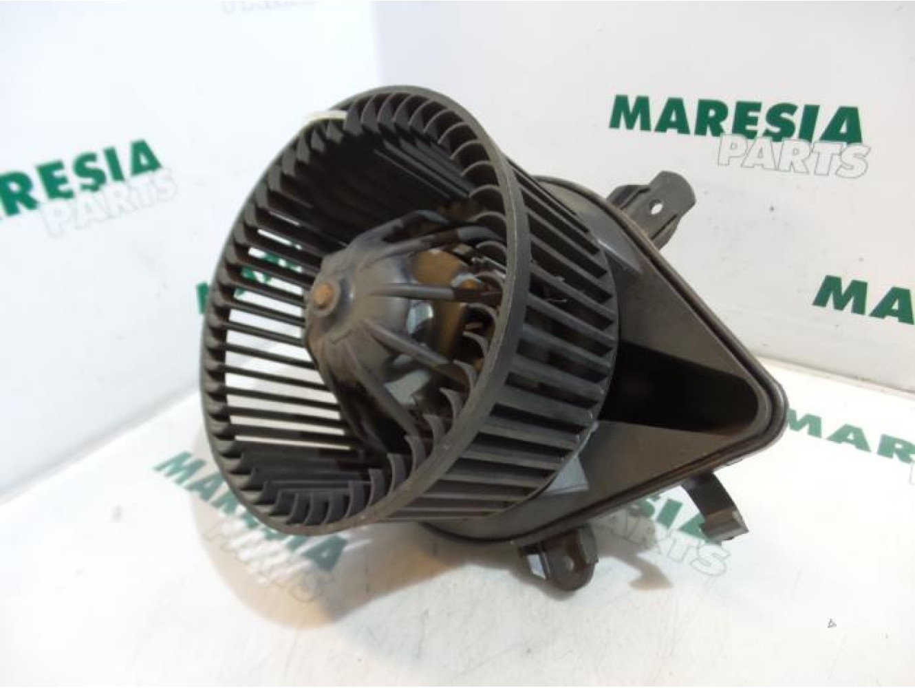 Peugeot - Partner - Heating and ventilation fan motor