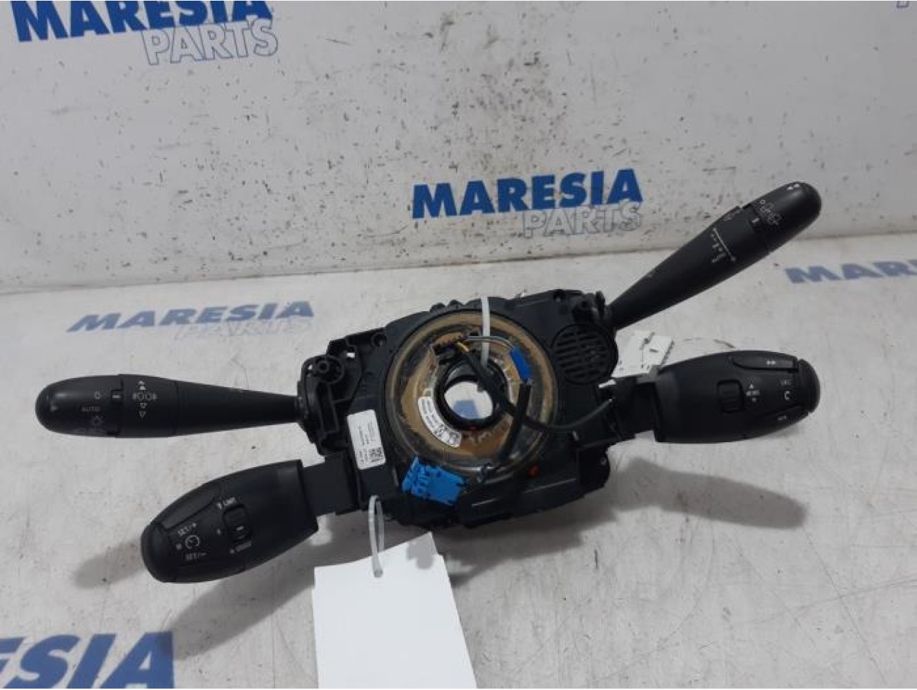 Peugeot - 5008 - Steering column stalk