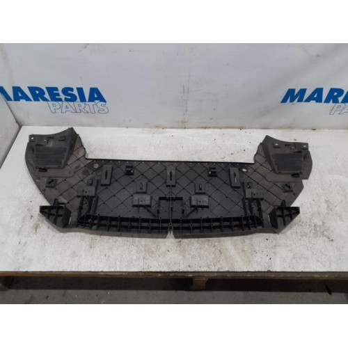 Peugeot - 5008 - Engine protection panel