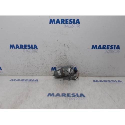 Fiat - Punto - Front wiper motor