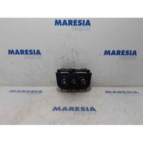 Alfa Romeo - Mito - Heater control panel