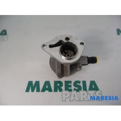 Renault - Megane - Vacuum pump (diesel)