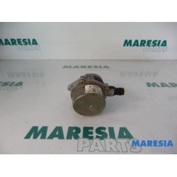 Renault - Megane - Vacuum pump (diesel)