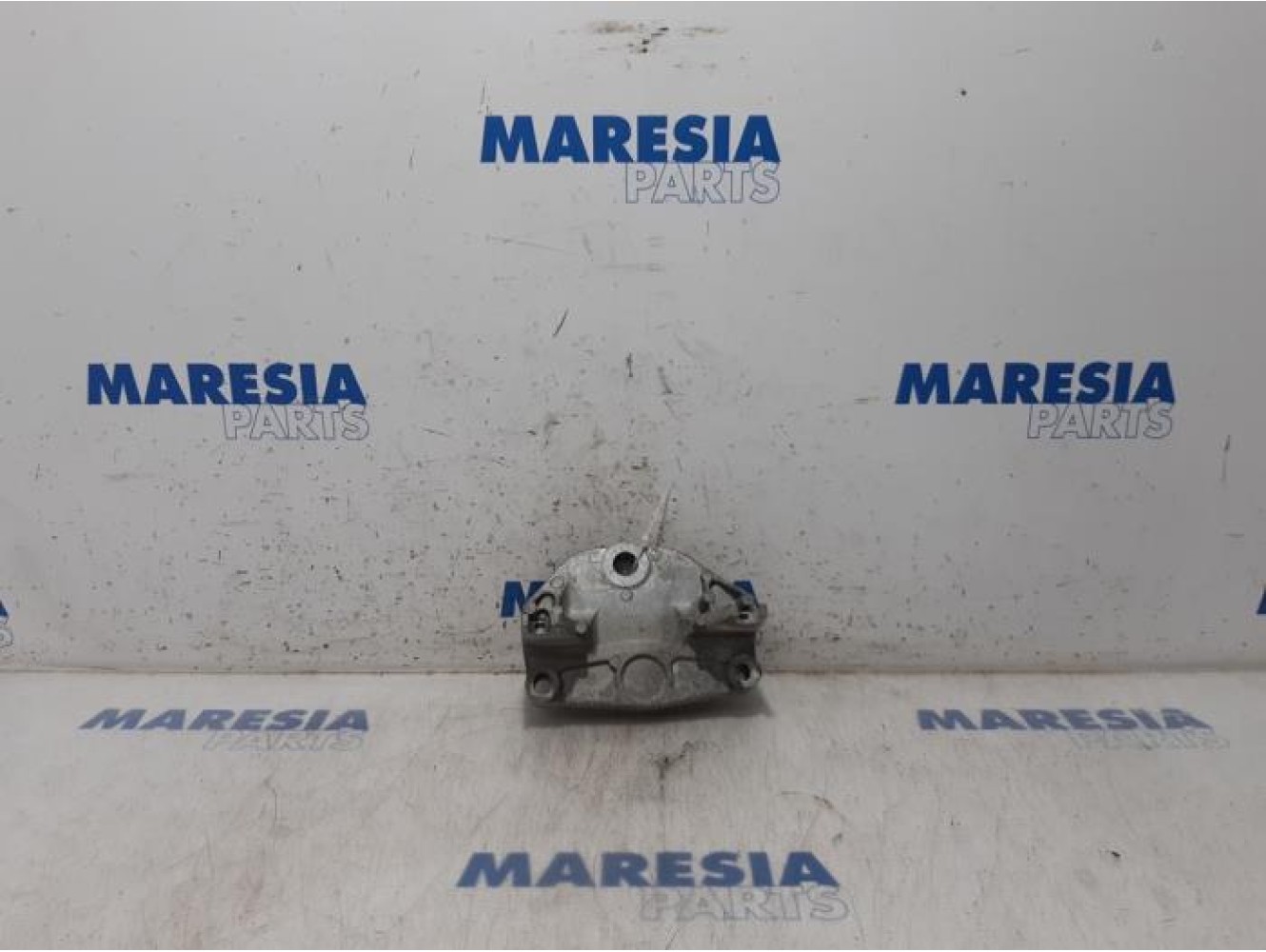 Fiat - Punto - Engine mount